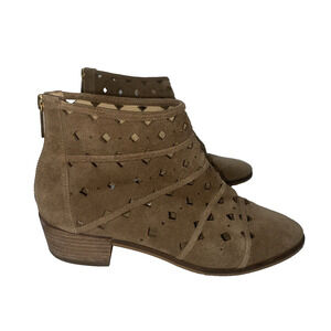 Michael Kors Uma Women's Size 7 Laser Cut Suede Boho Beige Ankle Boots Booties